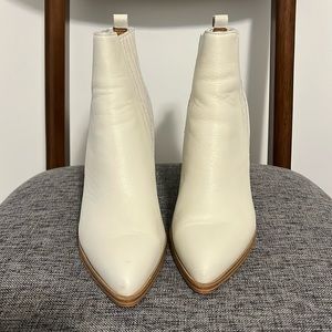 Marc Fisher Alva ivory bootie size 6.5